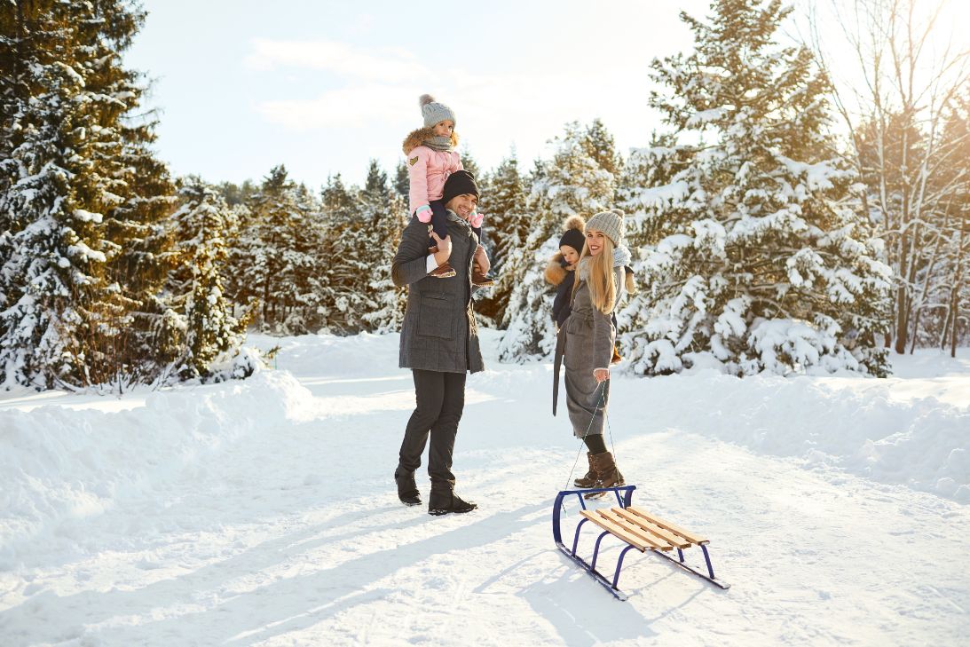 how to dress for winter outdoor activities Outdoor Winter Date Ideas