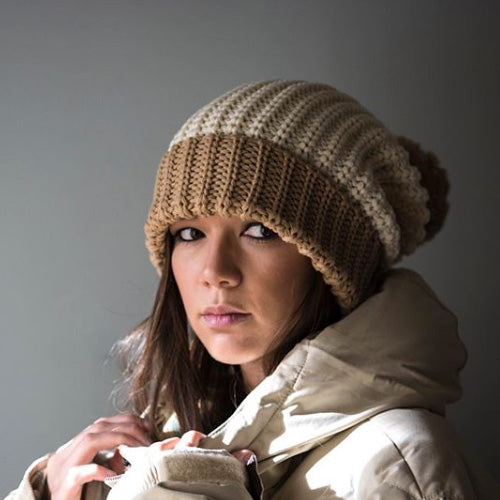 Womens Aprés Pom Beanie